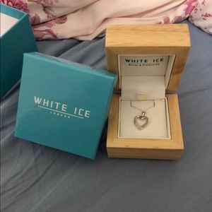 DimondbTilted Heart Pendant in 10K White Gold